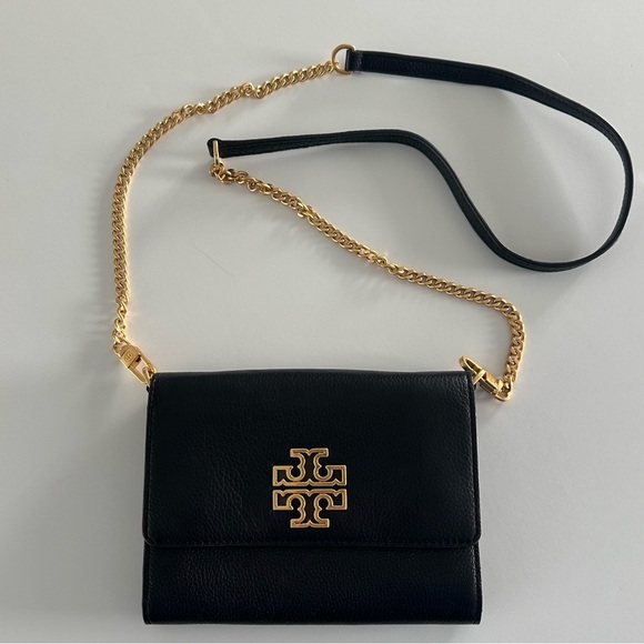 Tory Burch Handbags - Tory Burch Black Britten Leather Crossbody with Gold Logo & Chain